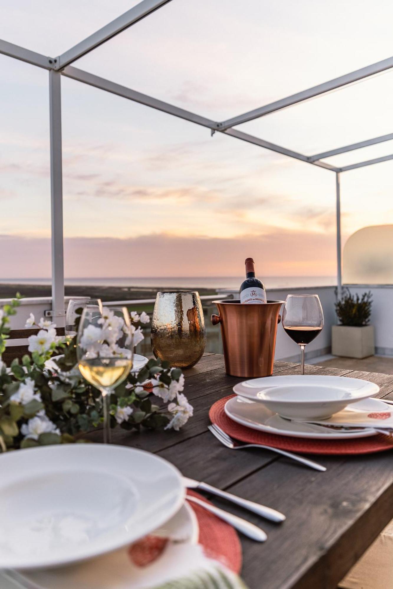 Apartment Elegante Con Vistas Al Mar. 6 Pax *